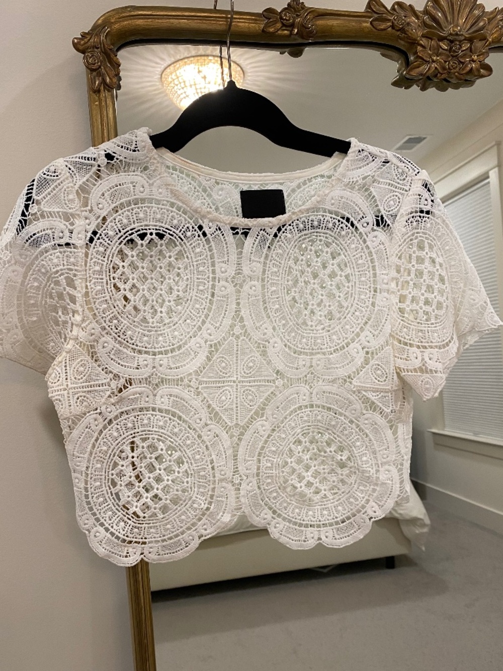 White Crochet Cropped Top Size XS Rise of Dawn